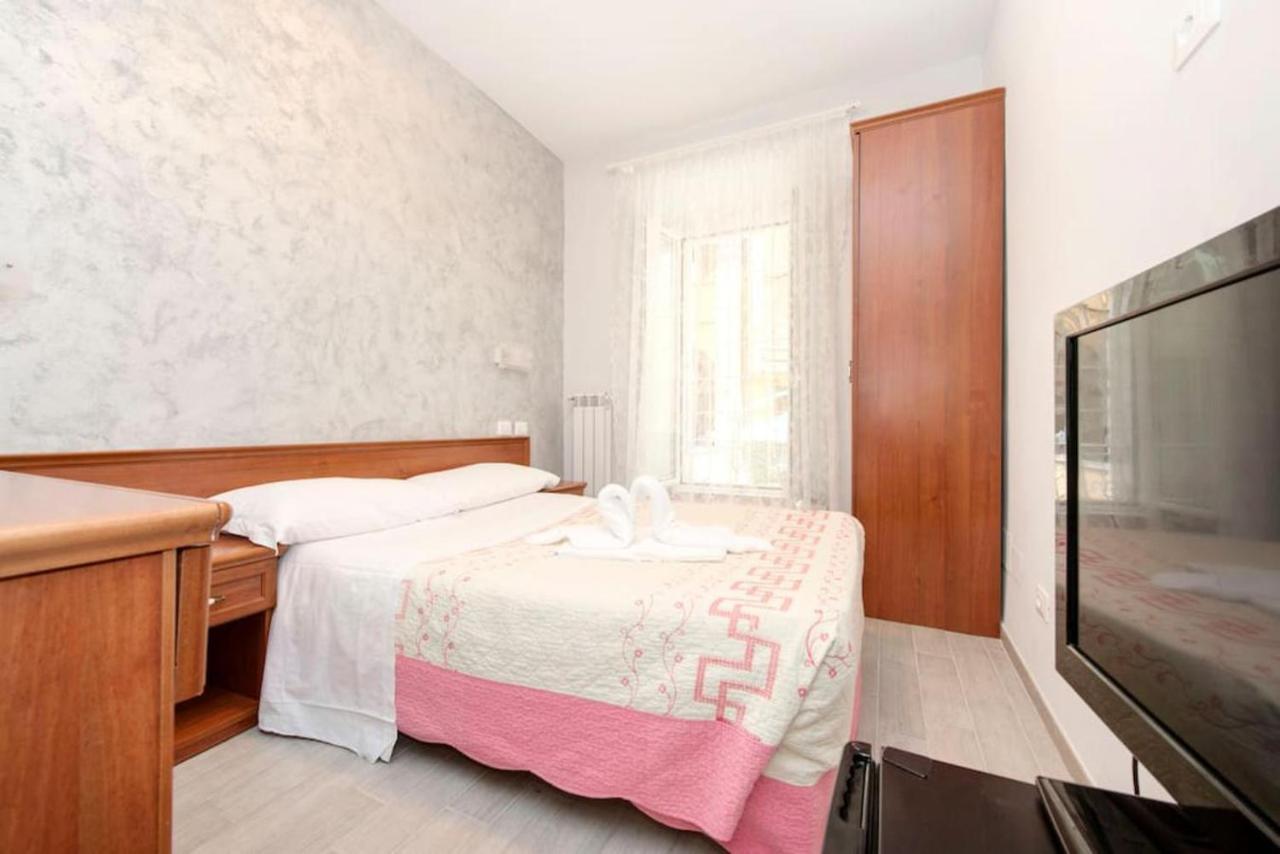 A Casa Nostra Bed & Breakfast Rome Exterior photo